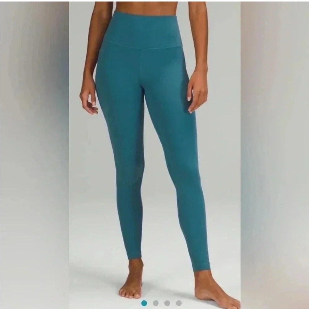 Lululemon Athletica Capture Blue Align 28” Leggings